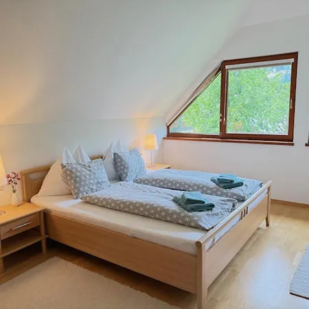 度假居 斯努克别墅 - 红色度假屋