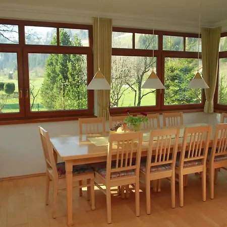 斯努克别墅 - 红色度假屋 巴德加斯坦