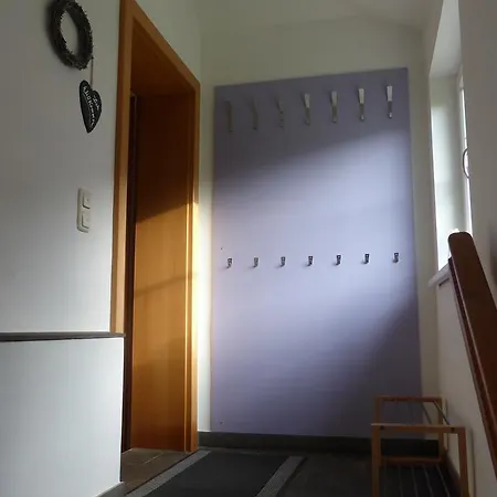 度假居 斯努克别墅 - 红色度假屋 巴德加斯坦